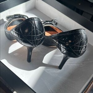 Elegant Black Quilted Women's Heels